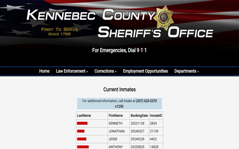 A screenshot from the Kennebec County Sheriff’s Office listing current inmates, a header for emergencies and tabs for various departmental information, and a table listing inmates by last name, first name, booking date, and inmate ID.